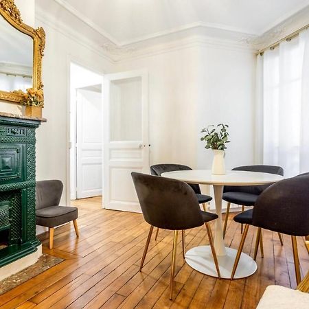 Abbesses - Superbe Appartement Avec Cheminees Paris Exterior photo